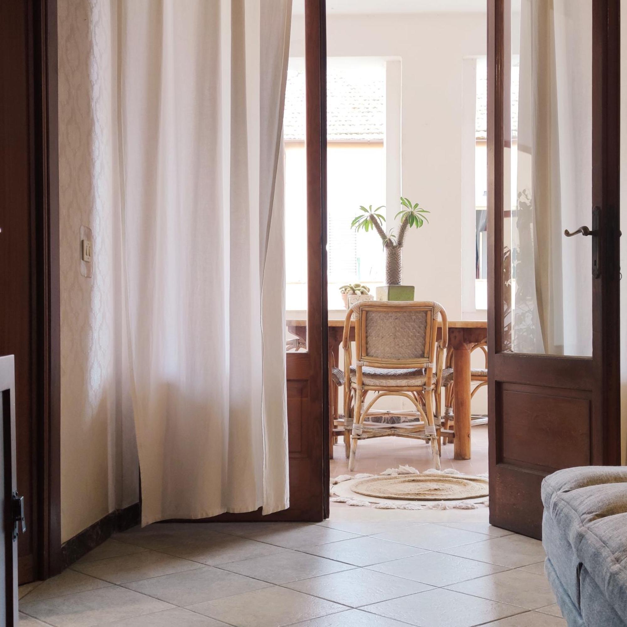 Mama Babylon Hotel Olbia Bagian luar foto