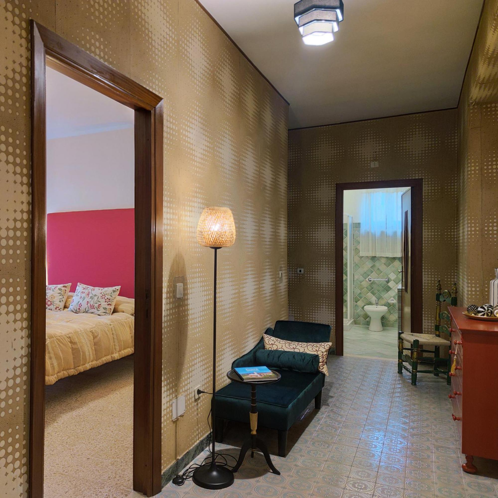 Mama Babylon Hotel Olbia Bagian luar foto